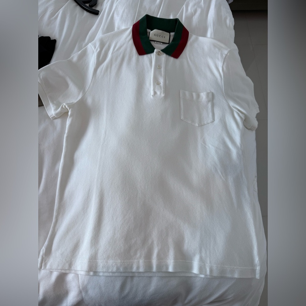 Gucci white polo with green & red collar